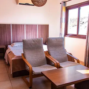  Apartment Lakis Court Zypern